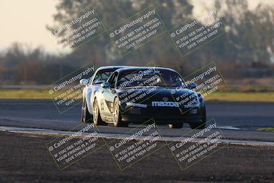 media/Jan-13-2024-CalClub SCCA (Sat) [[179f4822a7]]/Group 7/Sunset (Race)/